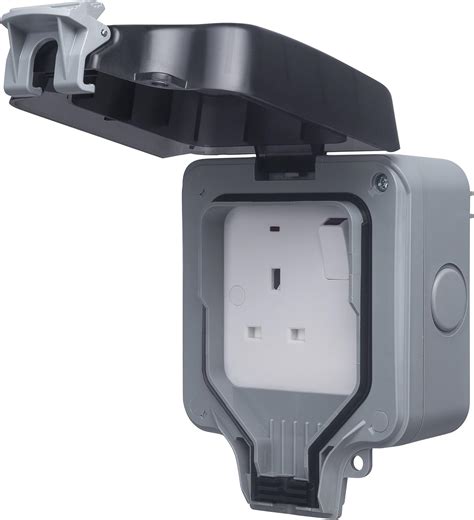 weatherproof outdoor switched socket